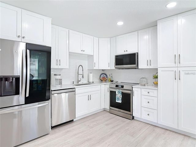 910 MAPLE STREET A & B, New Smyrna Beach, FL 32169