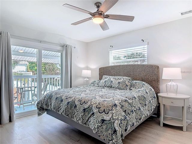 910 MAPLE STREET A & B, New Smyrna Beach, FL 32169
