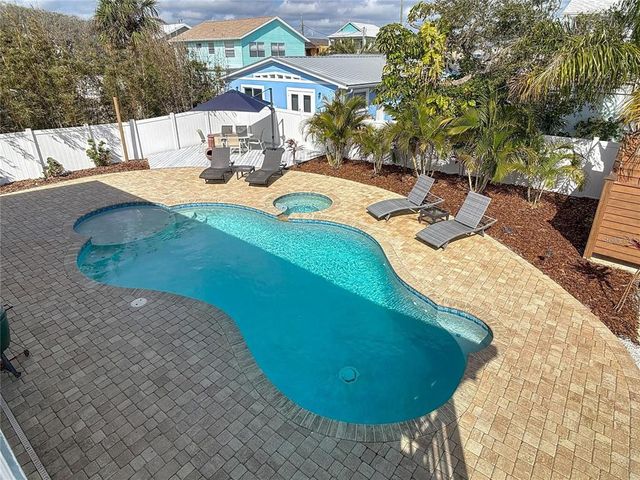 910 MAPLE STREET A & B, New Smyrna Beach, FL 32169