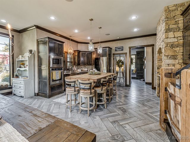 12354 S 241st East Avenue, Broken Arrow, OK 74014