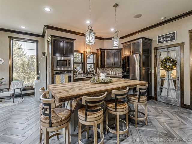 12354 S 241st East Avenue, Broken Arrow, OK 74014