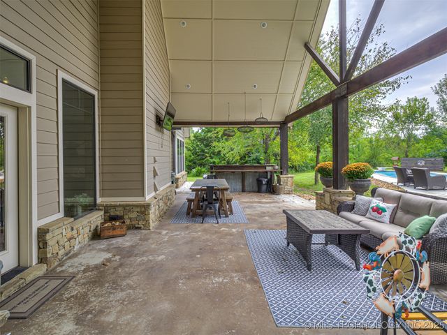 12354 S 241st East Avenue, Broken Arrow, OK 74014