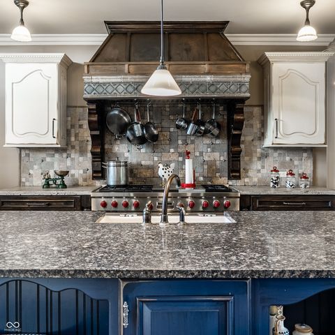 1089 Laurelwood, Carmel, IN 46032