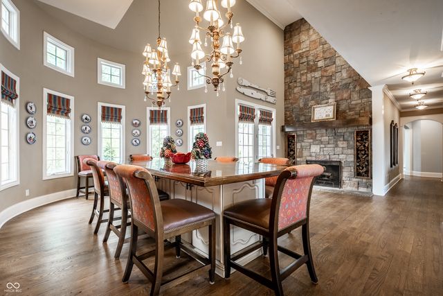 1089 Laurelwood, Carmel, IN 46032