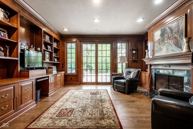 1089 Laurelwood, Carmel, IN 46032