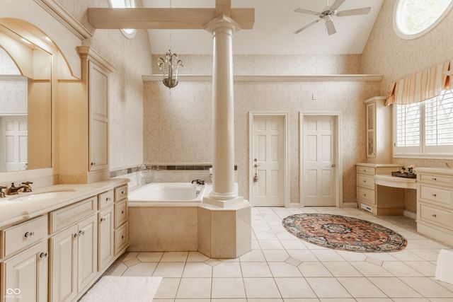 1089 Laurelwood, Carmel, IN 46032