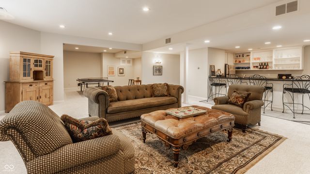 1089 Laurelwood, Carmel, IN 46032