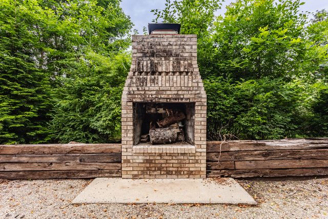 1089 Laurelwood, Carmel, IN 46032