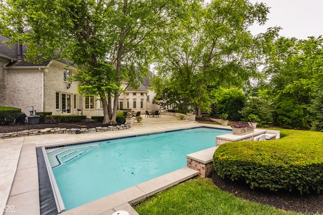 1089 Laurelwood, Carmel, IN 46032