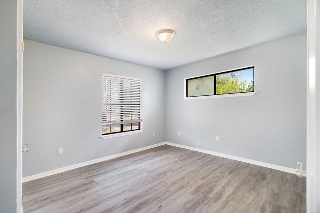 315 County Road 44100, Powderly, TX 75473