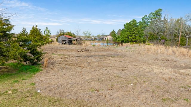 315 County Road 44100, Powderly, TX 75473