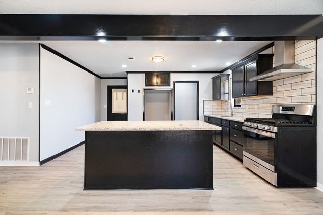 315 County Road 44100, Powderly, TX 75473