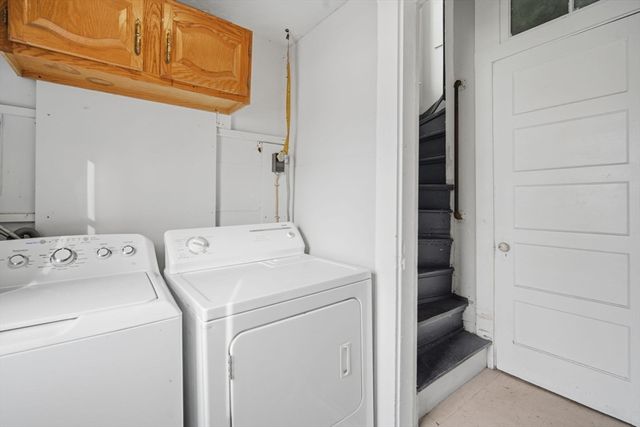 340 Oak St, Springfield, MA 01151