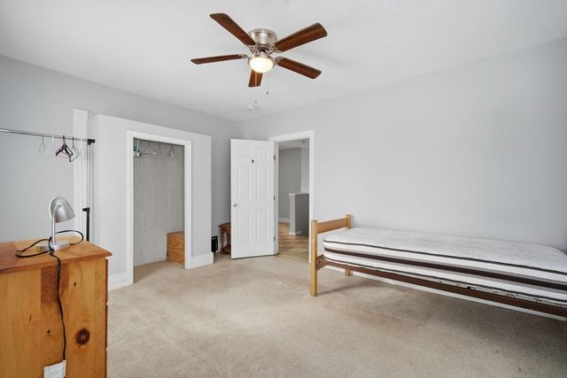 340 Oak St, Springfield, MA 01151