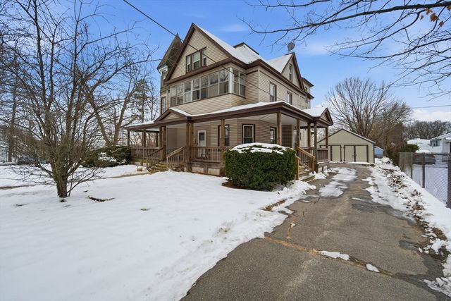 340 Oak St, Springfield, MA 01151