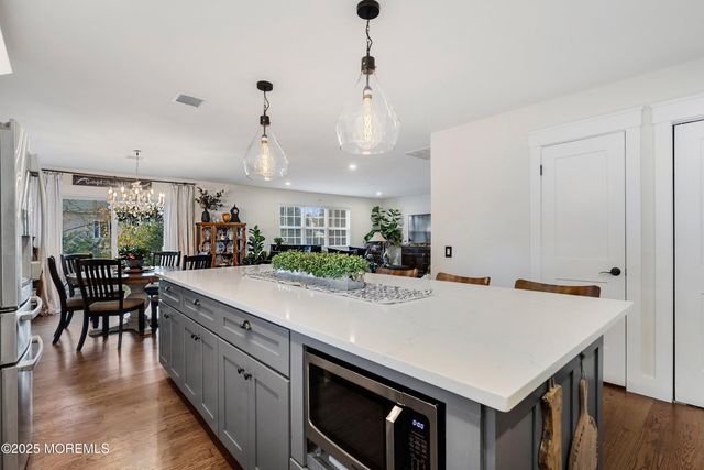 16 Zapata Court, Toms River, NJ 08757