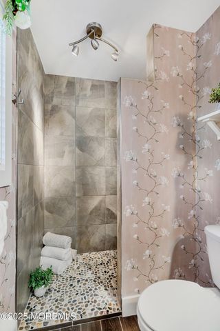 16 Zapata Court, Toms River, NJ 08757