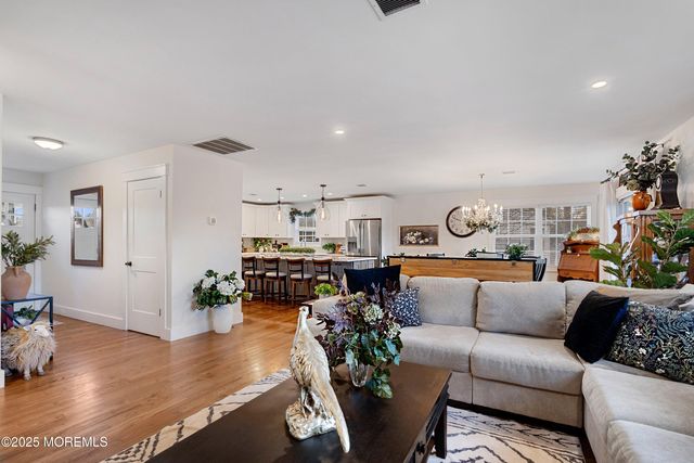 16 Zapata Court, Toms River, NJ 08757