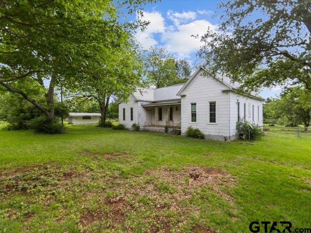529 E FM 323, Palestine, TX 75801