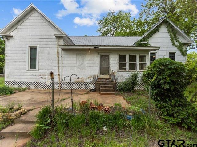 529 E FM 323, Palestine, TX 75801