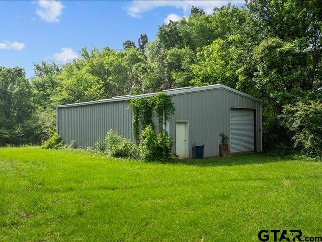 529 E FM 323, Palestine, TX 75801