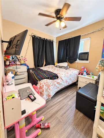 1913 Sandy Way, Corpus Christi, TX 78418