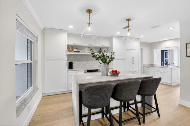 525 Sunset Road, Boynton Beach, FL 33435