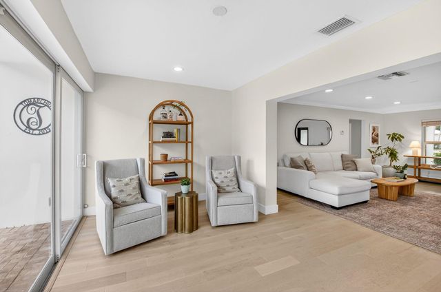 525 Sunset Road, Boynton Beach, FL 33435