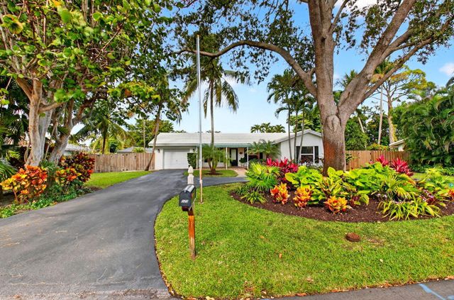 525 Sunset Road, Boynton Beach, FL 33435