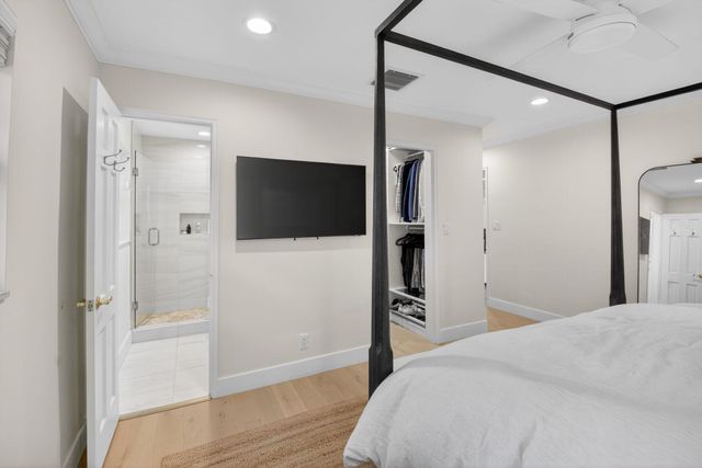 525 Sunset Road, Boynton Beach, FL 33435