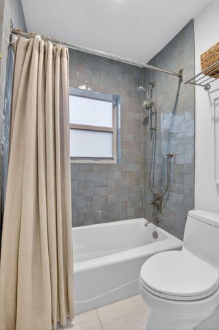 525 Sunset Road, Boynton Beach, FL 33435