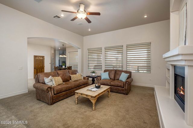 1898 Maverick Trail, Las Cruces, NM 88007