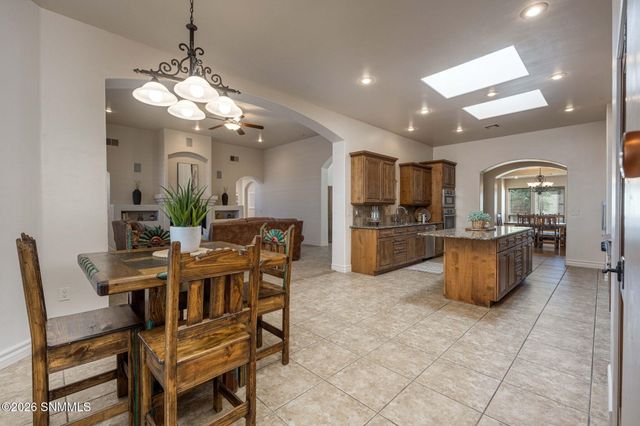 1898 Maverick Trail, Las Cruces, NM 88007