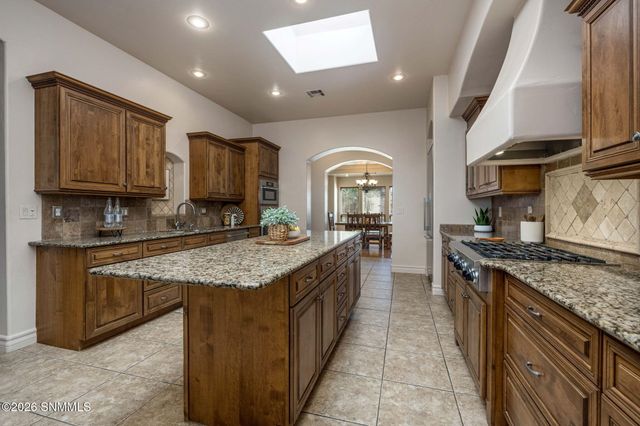 1898 Maverick Trail, Las Cruces, NM 88007