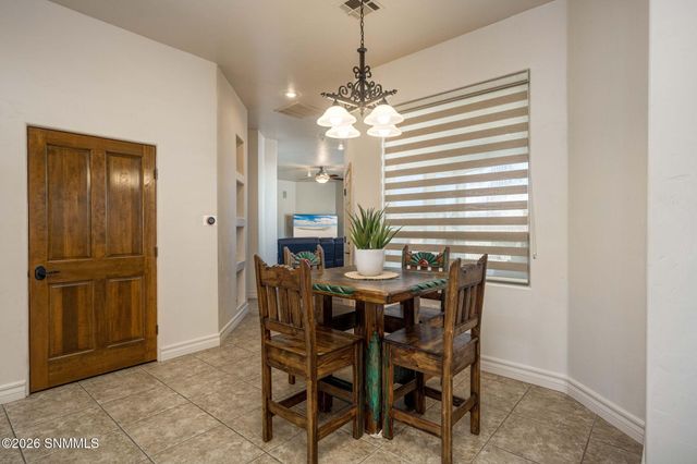 1898 Maverick Trail, Las Cruces, NM 88007