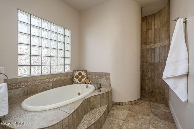 1898 Maverick Trail, Las Cruces, NM 88007