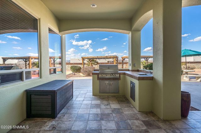 1898 Maverick Trail, Las Cruces, NM 88007