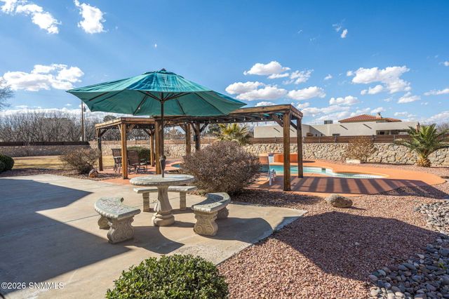 1898 Maverick Trail, Las Cruces, NM 88007