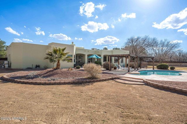 1898 Maverick Trail, Las Cruces, NM 88007