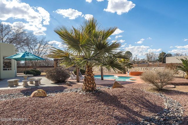 1898 Maverick Trail, Las Cruces, NM 88007