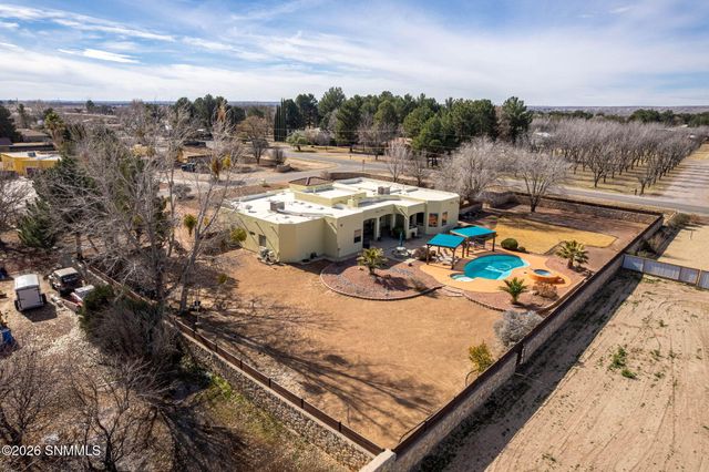 1898 Maverick Trail, Las Cruces, NM 88007