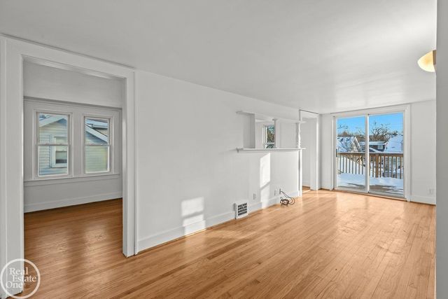 487 W Troy Street, Ferndale, MI 48220