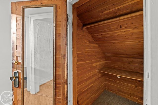 487 W Troy Street, Ferndale, MI 48220