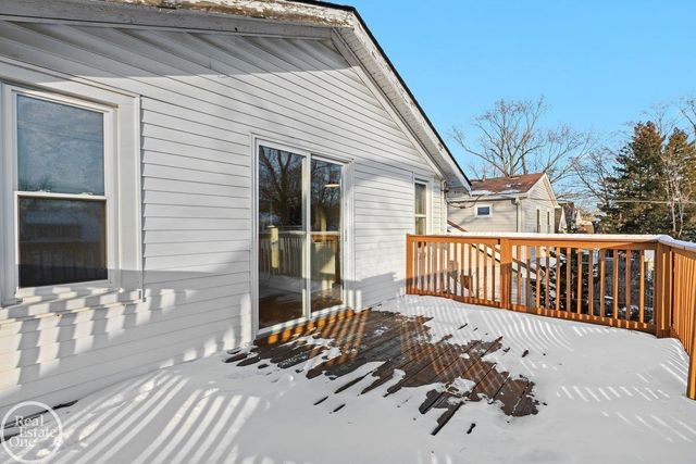 487 W Troy Street, Ferndale, MI 48220