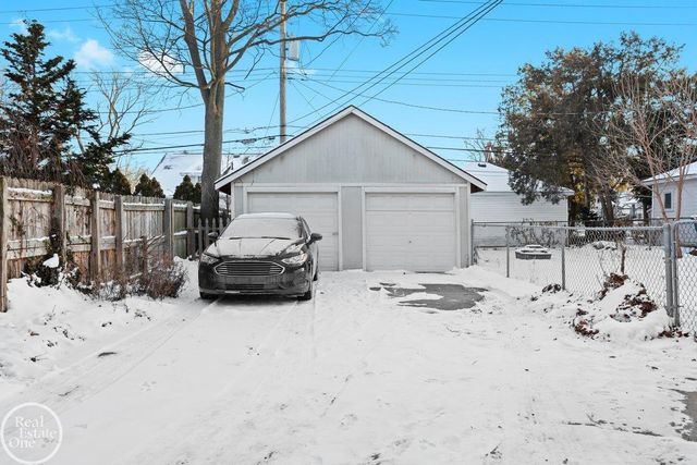 487 W Troy Street, Ferndale, MI 48220