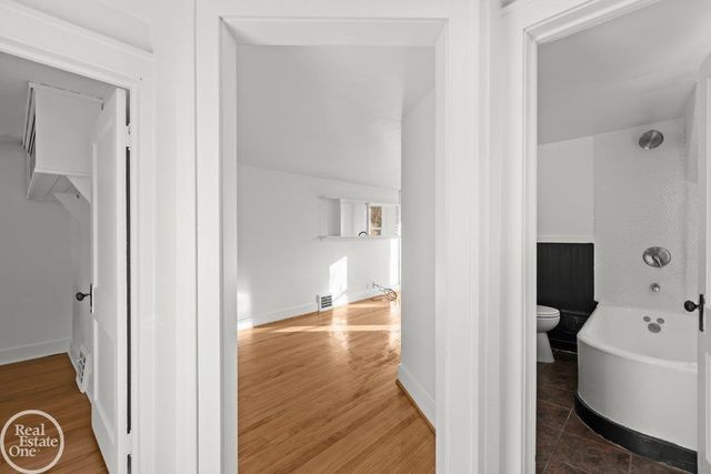 487 W Troy Street, Ferndale, MI 48220