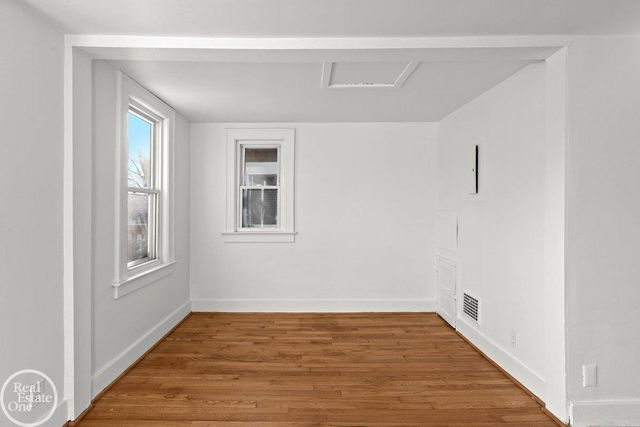 487 W Troy Street, Ferndale, MI 48220