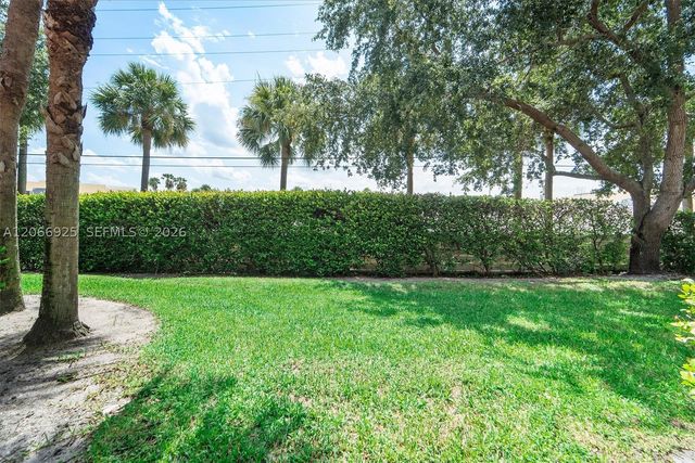 2410 Seminole Palms Dr, Green Acres, FL 33463