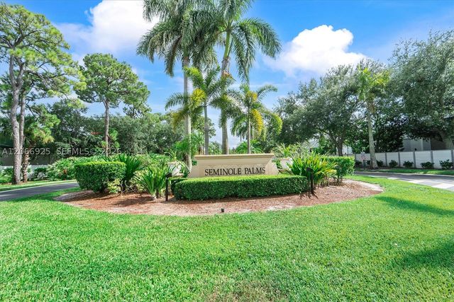 2410 Seminole Palms Dr, Green Acres, FL 33463