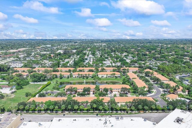 2410 Seminole Palms Dr, Green Acres, FL 33463